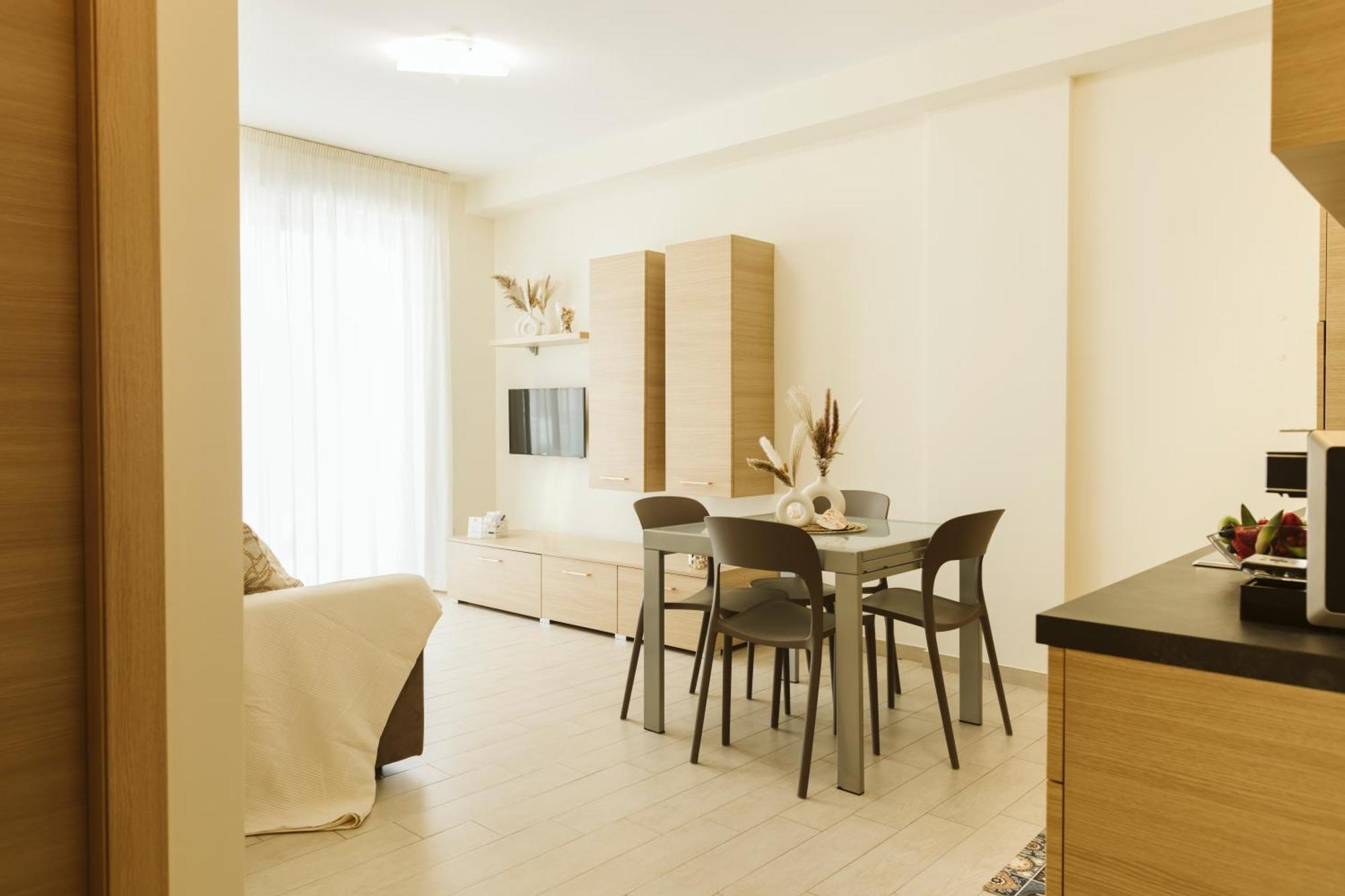 Aparthotel Residenze Roscioli Roseto Degli Abruzzi Exterior foto
