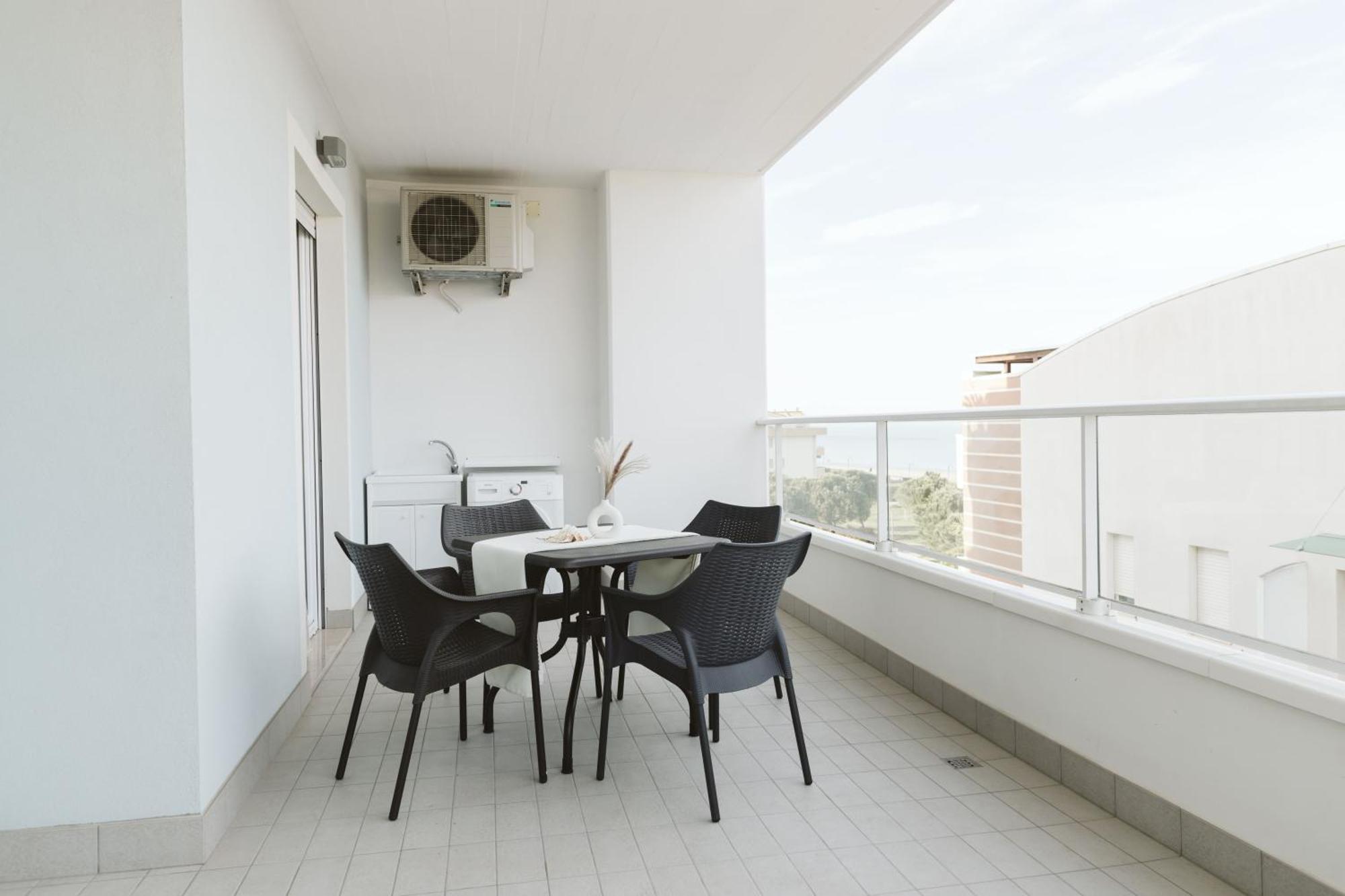 Aparthotel Residenze Roscioli Roseto Degli Abruzzi Exterior foto
